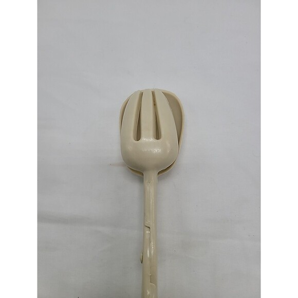 Mid Century Salad Tongs Hard Plastic Beige Color 11”  Hong Kong - Picture 5 of 16